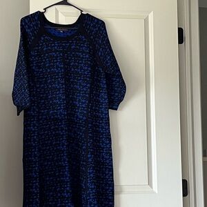 Chic Black and Blue Long Sleeve Dress
